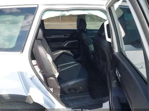 5XYP2DGC1PG364786 2023 KIA TELLURIDE - Image 8
