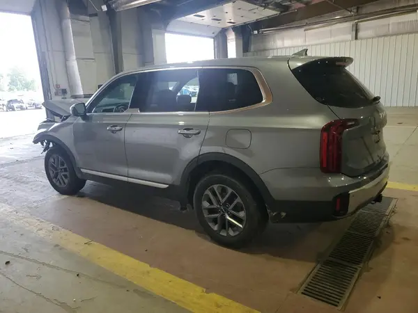 5XYP2DGC3RG456761 2024 KIA TELLURIDE - Image 2