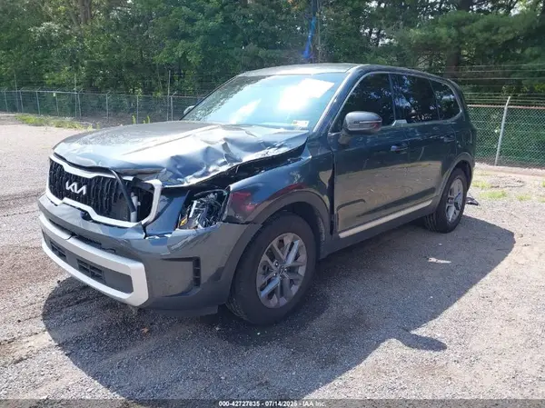 5XYP2DGC7RG527606 2024 KIA TELLURIDE - Image 2