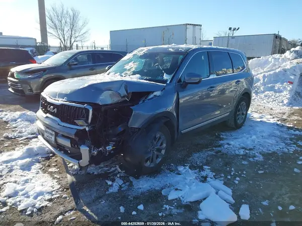 5XYP2DGC8RG567001 2024 KIA TELLURIDE - Image 2