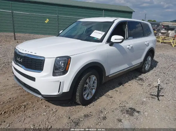5XYP2DHC0NG205186 2022 KIA TELLURIDE - Image 2