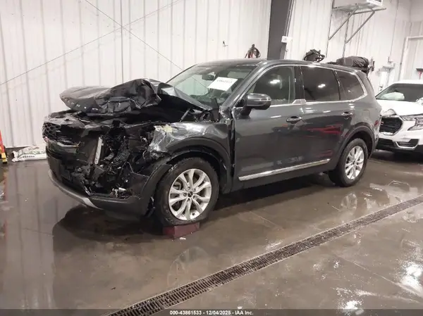 5XYP2DHC0NG274511 2022 KIA TELLURIDE - Image 2