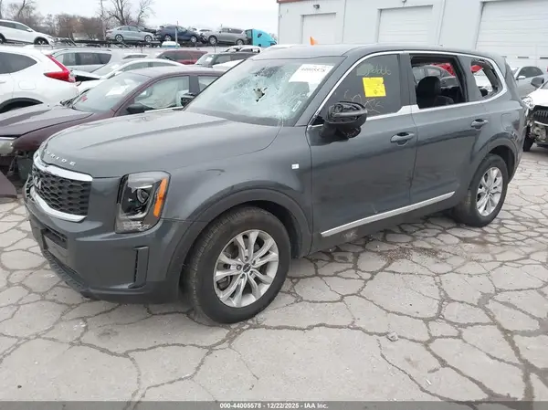 5XYP2DHC1NG305085 2022 KIA TELLURIDE - Image 2