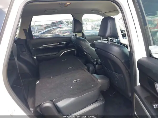 5XYP2DHC2LG009005 2020 KIA TELLURIDE - Image 8