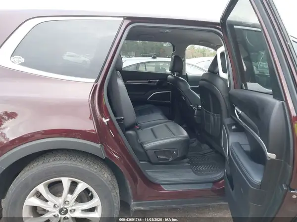 5XYP2DHC2LG091270 2020 KIA TELLURIDE - Image 8