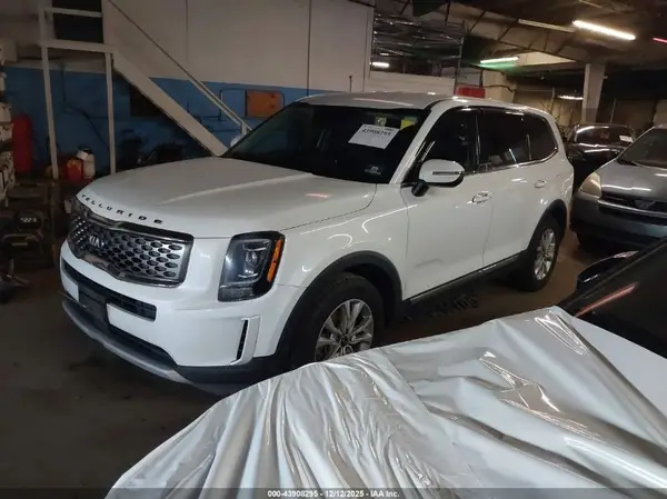 5XYP2DHC3LG057029 2020 KIA TELLURIDE - Image 2