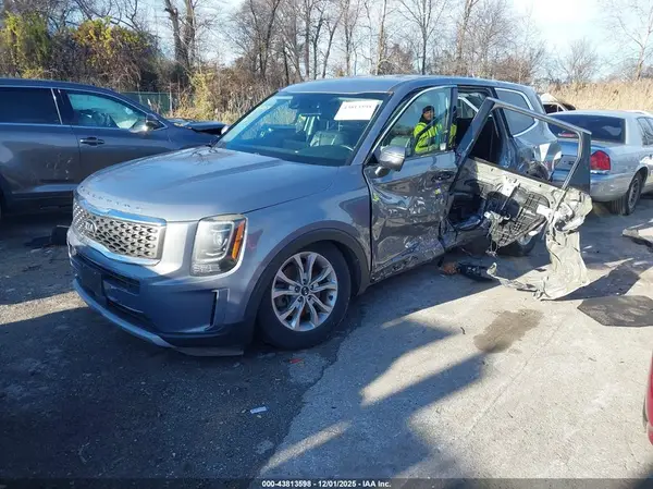 5XYP2DHC4LG015890 2020 KIA TELLURIDE - Image 2