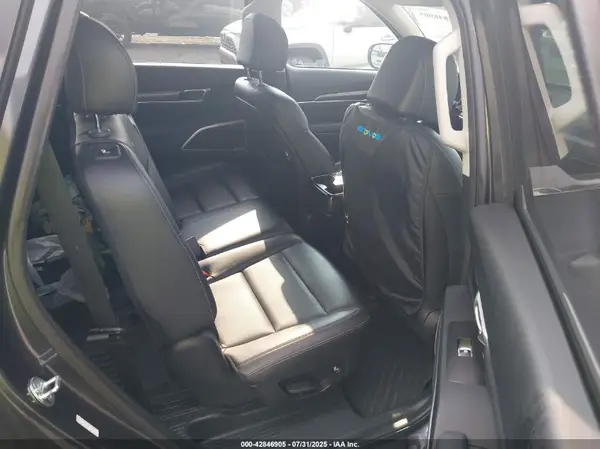 5XYP2DHC4NG215221 2022 KIA TELLURIDE - Image 8