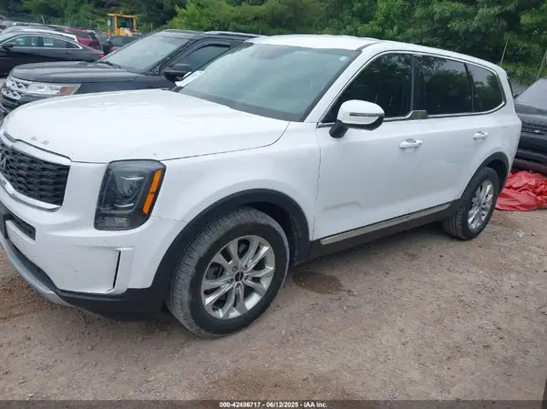 5XYP2DHC5NG276352 2022 KIA TELLURIDE - Image 2