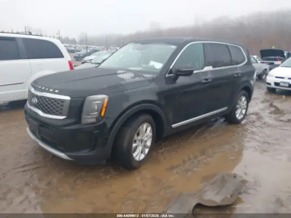 5XYP2DHC7LG015513 2020 KIA TELLURIDE - Image 2