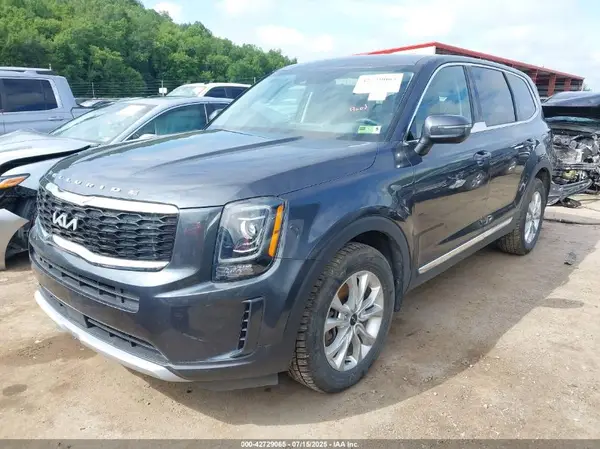5XYP2DHC8NG218705 2022 KIA TELLURIDE - Image 2