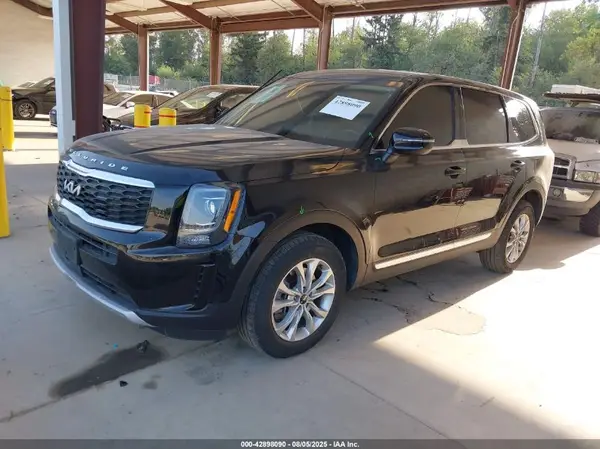 5XYP2DHC8NG256080 2022 KIA TELLURIDE - Image 2