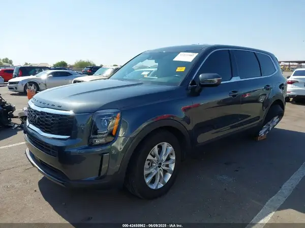 5XYP2DHCXNG286083 2022 KIA TELLURIDE - Image 2