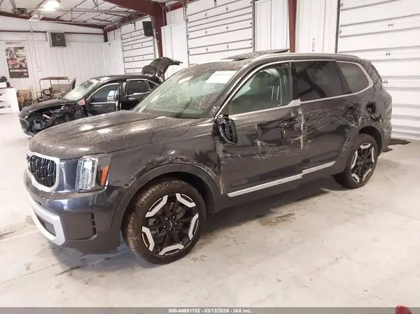 5XYP34GC2SG661166 2025 KIA TELLURIDE - Image 2