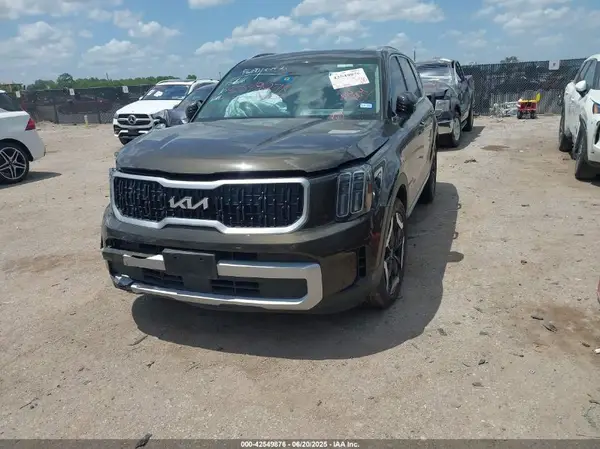 5XYP34GC4PG344366 2023 KIA TELLURIDE - Image 2