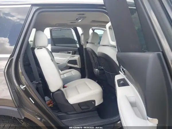 5XYP34GC4PG344366 2023 KIA TELLURIDE - Image 8