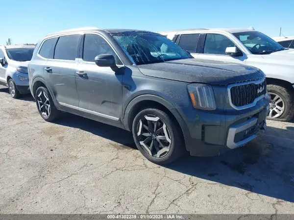 5XYP34GC4PG382146 2023 KIA TELLURIDE - Image 1