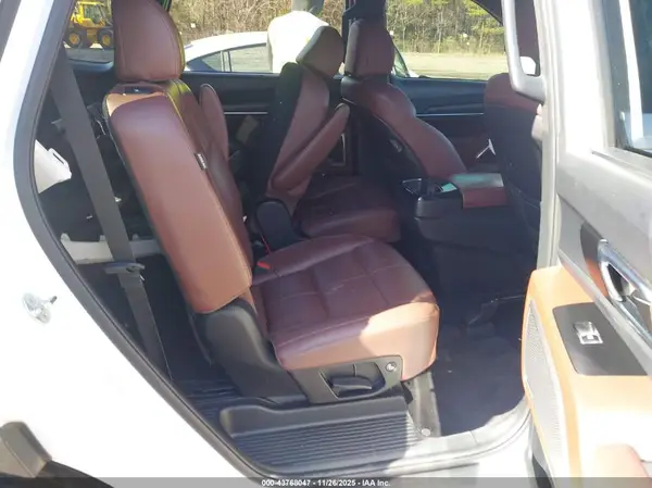 5XYP34GC5RG493548 2024 KIA TELLURIDE - Image 8