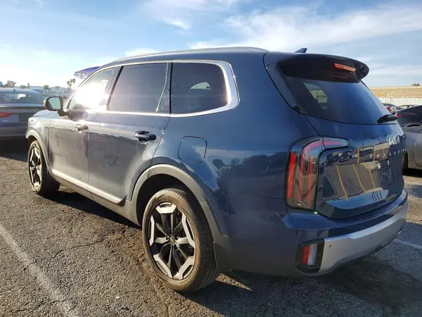 5XYP34GC6PG327648 2023 KIA TELLURIDE - Image 2