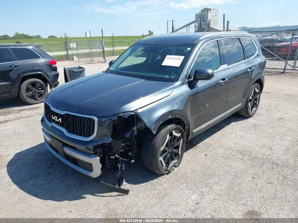 5XYP34GC6RG411276 2024 KIA TELLURIDE - Image 2