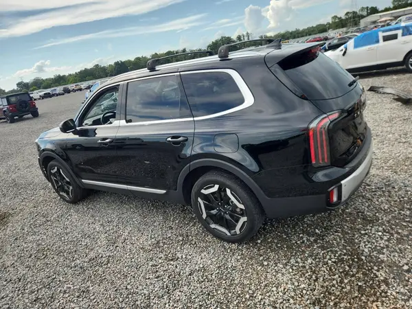 5XYP34GC6RG482722 2024 KIA TELLURIDE - Image 2