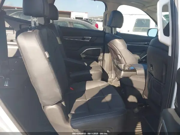 5XYP34GC6SG638781 2025 KIA TELLURIDE - Image 8