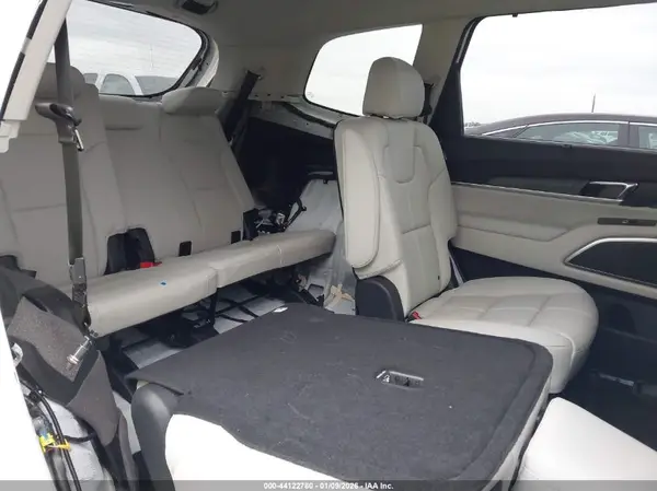 5XYP34GC6SG656827 2025 KIA TELLURIDE - Image 8