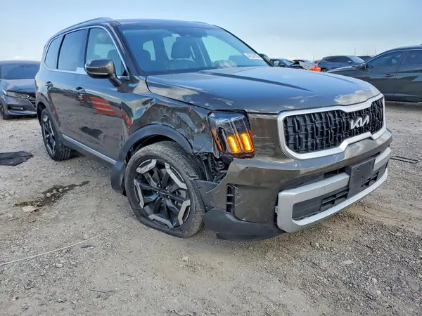 2024 KIA TELLURIDE COPART lot 47531976 auction photo 4