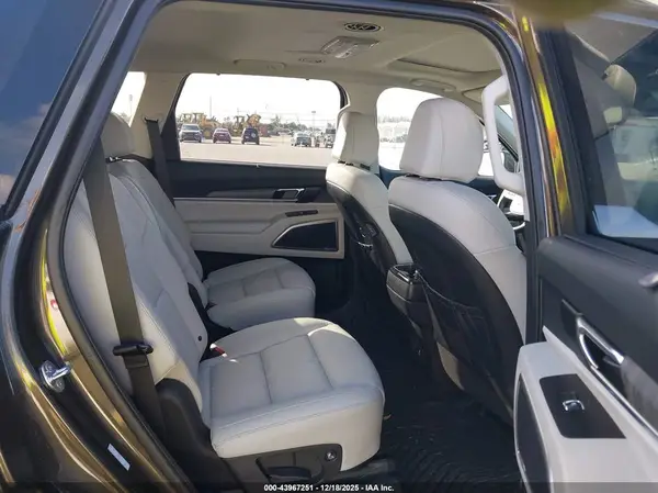 5XYP34GC7RG560702 2024 KIA TELLURIDE - Image 8