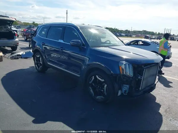 5XYP34GC8PG409445 2023 KIA TELLURIDE - Image 1