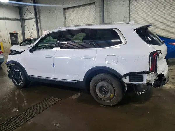 5XYP34GC8RG463783 2024 KIA TELLURIDE - Image 2