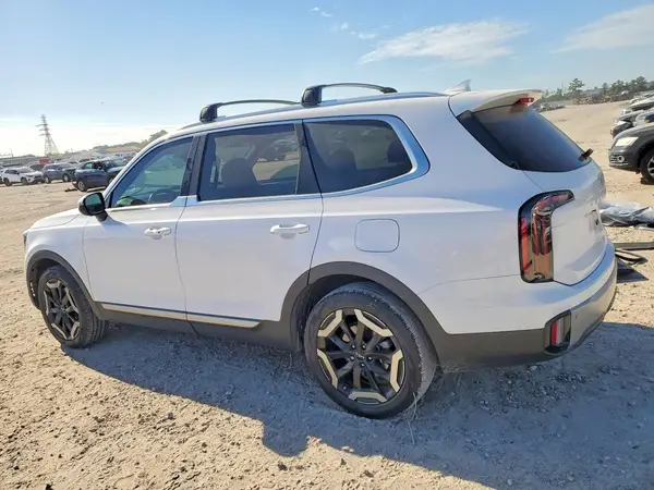 5XYP34GCXPG384743 2023 KIA TELLURIDE - Image 2