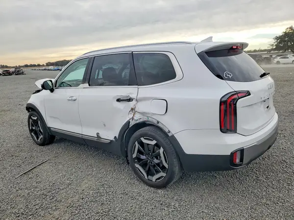 5XYP34GCXRG559981 2024 KIA TELLURIDE - Image 2