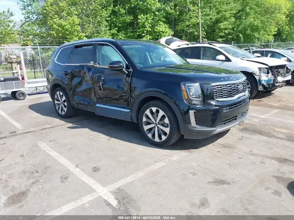 5XYP34HC0LG068180 2020 KIA TELLURIDE - Image 1