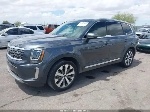 5XYP34HC0LG070396 2020 KIA TELLURIDE - Image 2