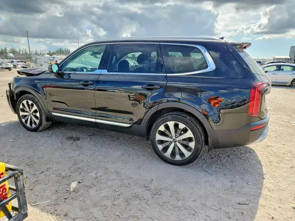 5XYP34HC0LG071306 2020 KIA TELLURIDE - Image 2