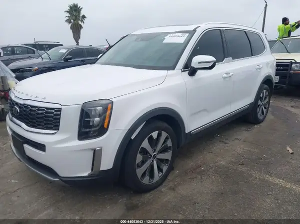 5XYP34HC0MG194752 2021 KIA TELLURIDE - Image 2