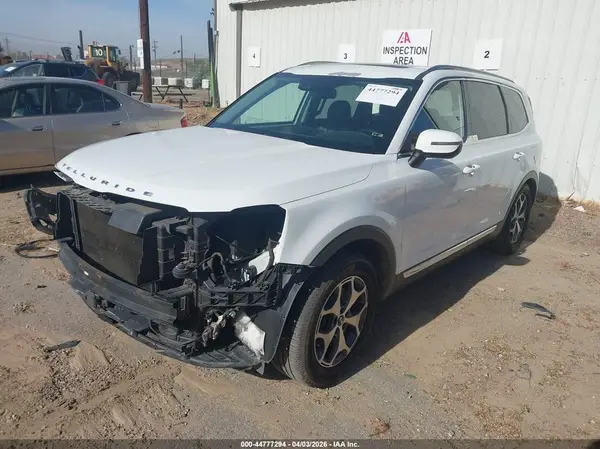 5XYP34HC1LG030523 2020 KIA TELLURIDE - Image 2