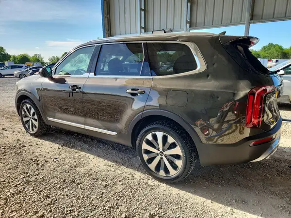 5XYP34HC1NG251946 2022 KIA TELLURIDE - Image 2
