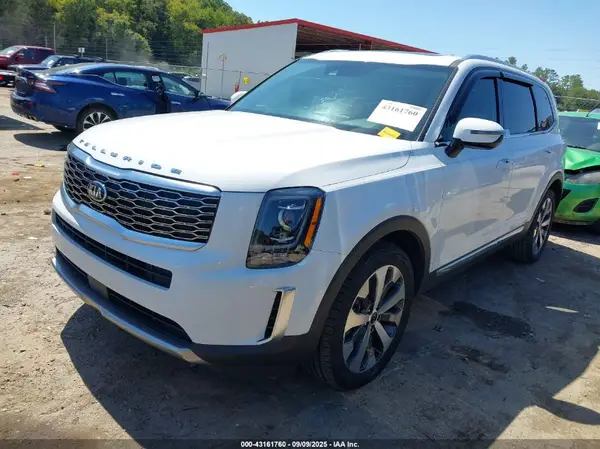 5XYP34HC2LG055186 2020 KIA TELLURIDE - Image 2