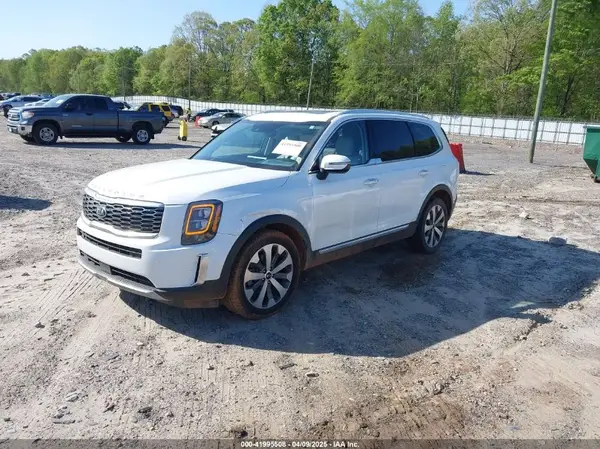 5XYP34HC2MG112293 2021 KIA TELLURIDE - Image 2