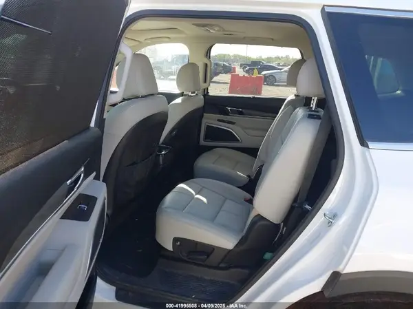 5XYP34HC2MG112293 2021 KIA TELLURIDE - Image 8