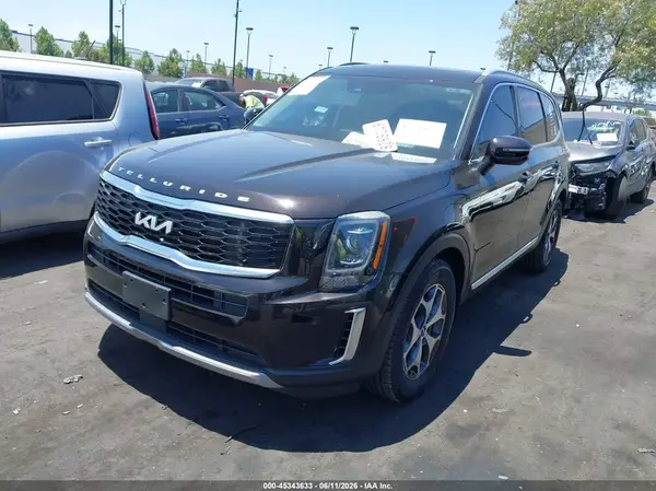 5XYP34HC2NG246920 2022 KIA TELLURIDE - Image 2