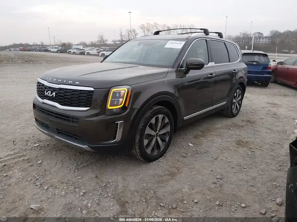 5XYP34HC2NG255164 2022 KIA TELLURIDE - Image 2