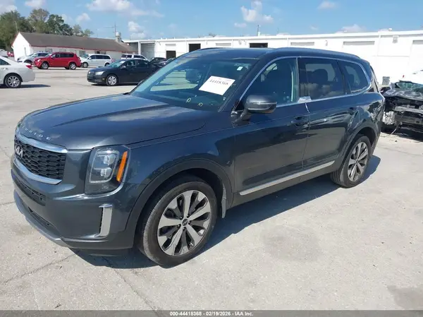 5XYP34HC2NG262244 2022 KIA TELLURIDE - Image 2