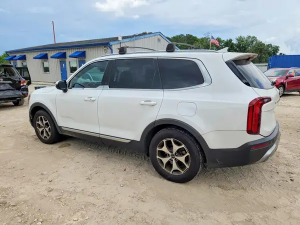 5XYP34HC3LG003274 2020 KIA TELLURIDE - Image 2