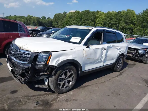 5XYP34HC3LG032015 2020 KIA TELLURIDE - Image 2