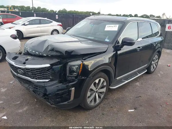 5XYP34HC3LG082798 2020 KIA TELLURIDE - Image 2