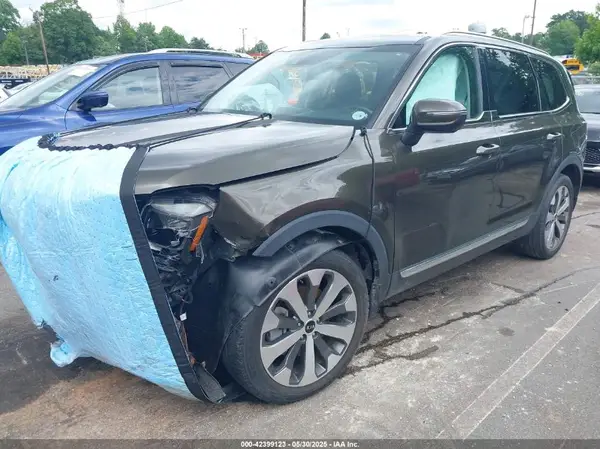 5XYP34HC3LG088925 2020 KIA TELLURIDE - Image 2