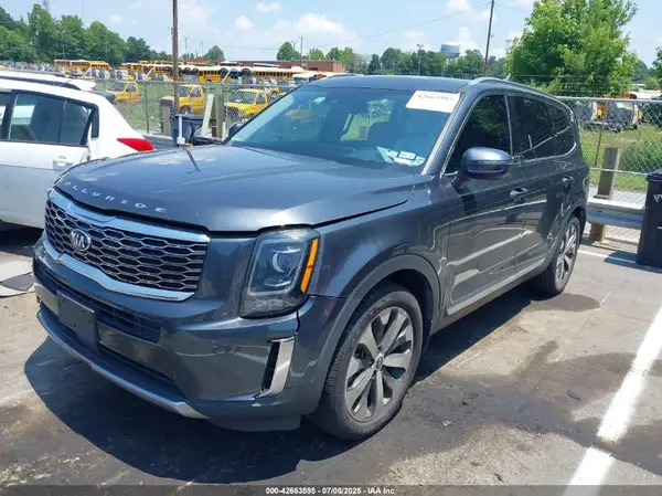 5XYP34HC3LG090223 2020 KIA TELLURIDE - Image 2